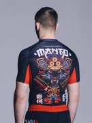 MANTO lucky cat RASHGUARD -black